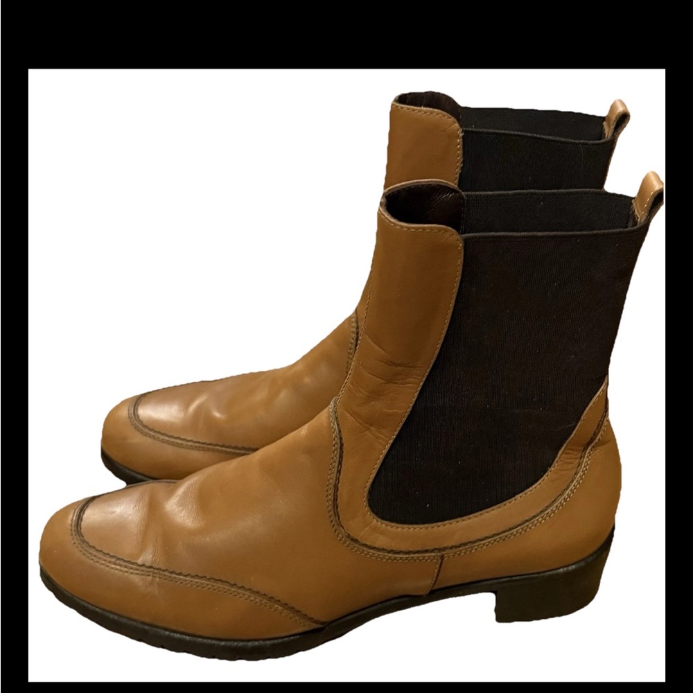 Salvatore Ferragamo Women’s Tan Leather Chelsea Ankle Boots Rubber Soles Size 7 - Picture 2 of 15